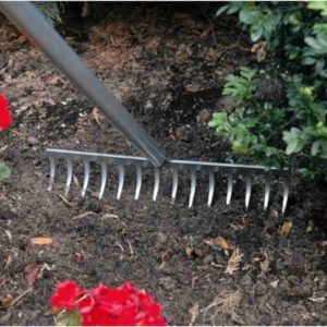 Metal Garden Fork for Cleaning and Leveling 14 Tooth Metal Handle